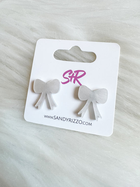 White Pearl Bow Stud