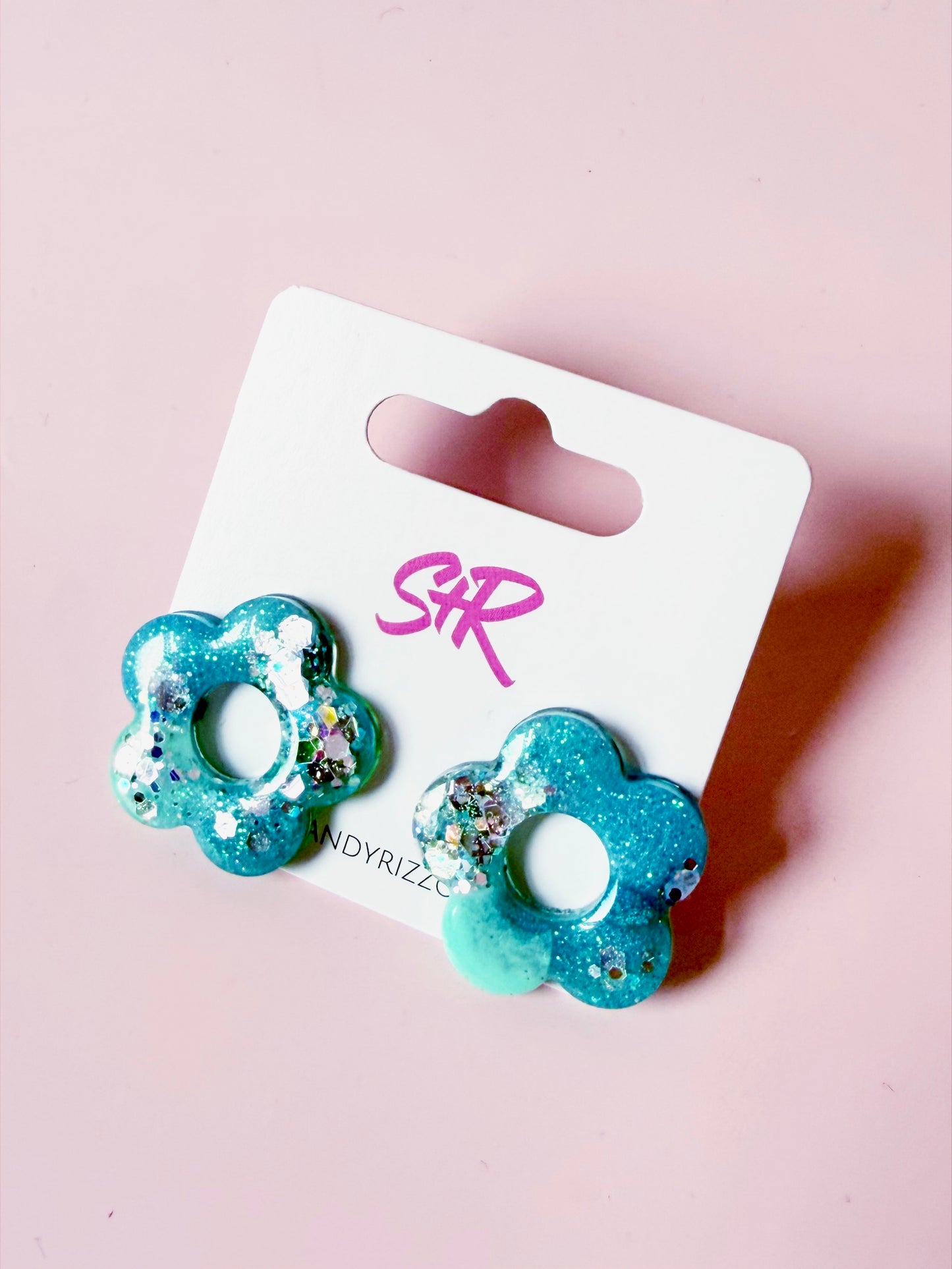 Winter Delight Daisy Stud