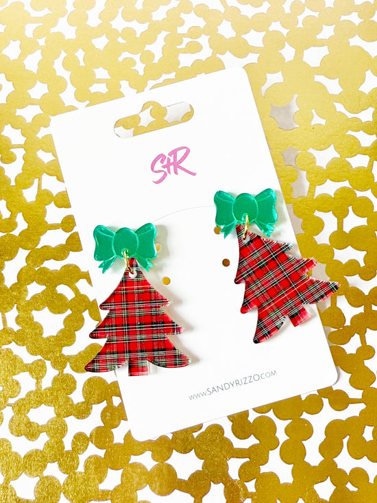 Red Plaid Christmas Tree