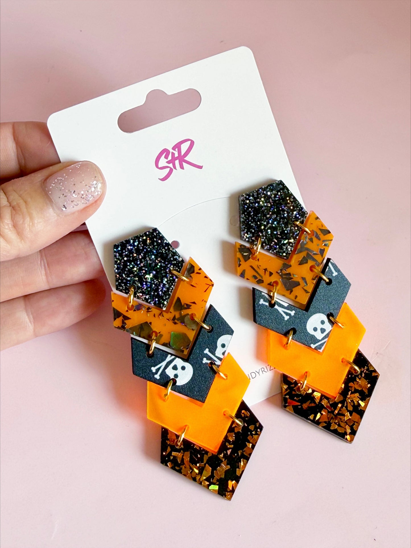 Mega Halloween Dani