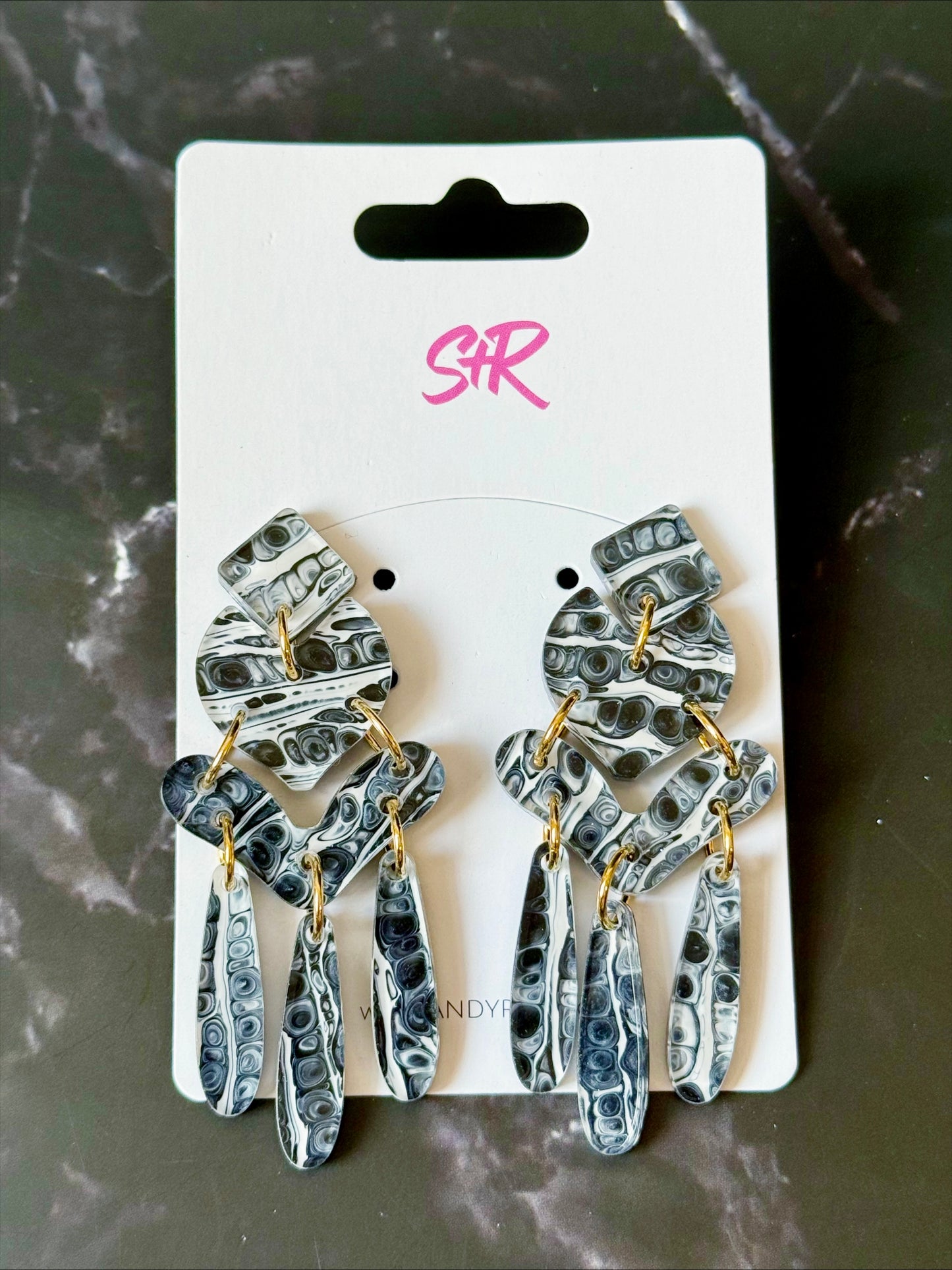 Black and White Lindsay