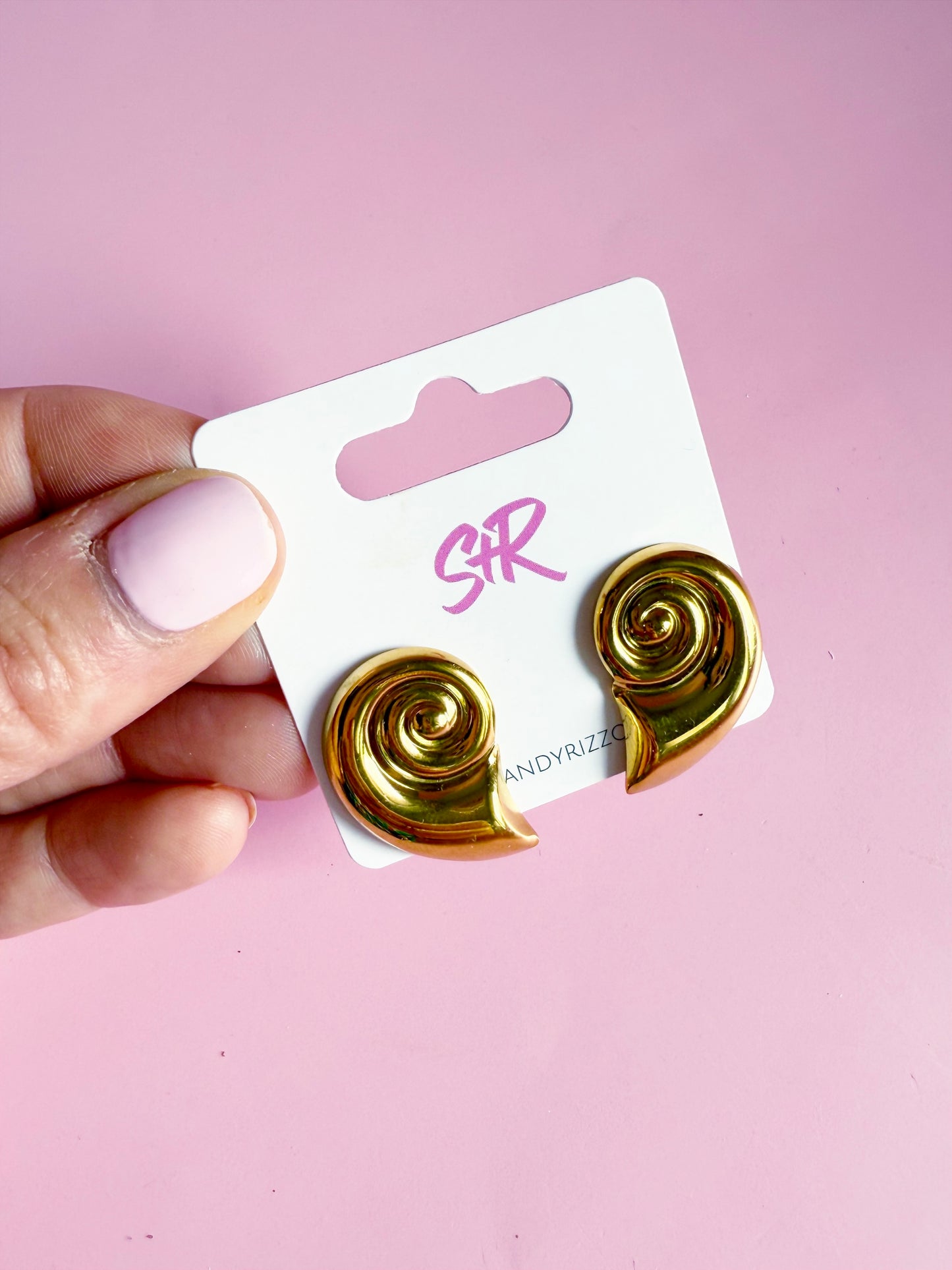 Gold Small Shell Stud