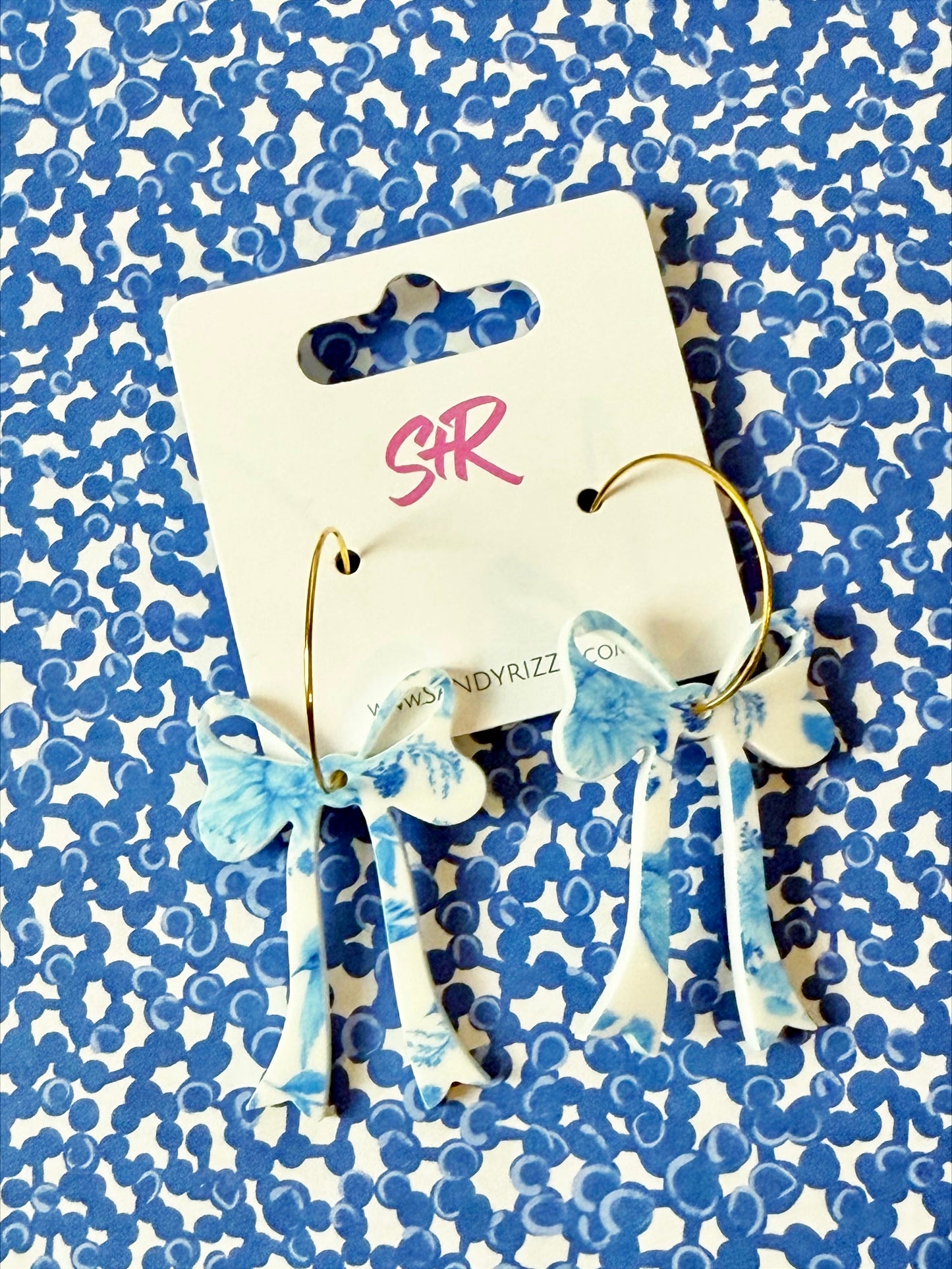 Blue Willow Bow on a Hoop