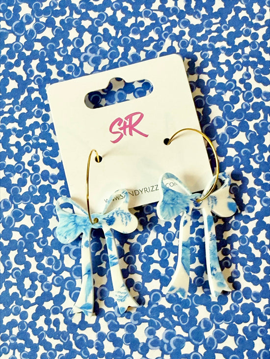 Blue Willow Bow on a Hoop