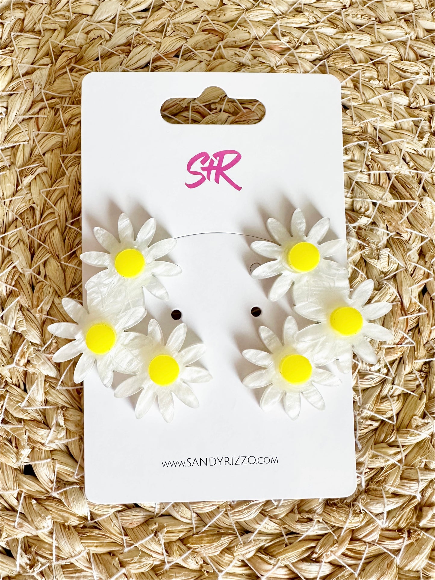 White Pearl Triple Daisy