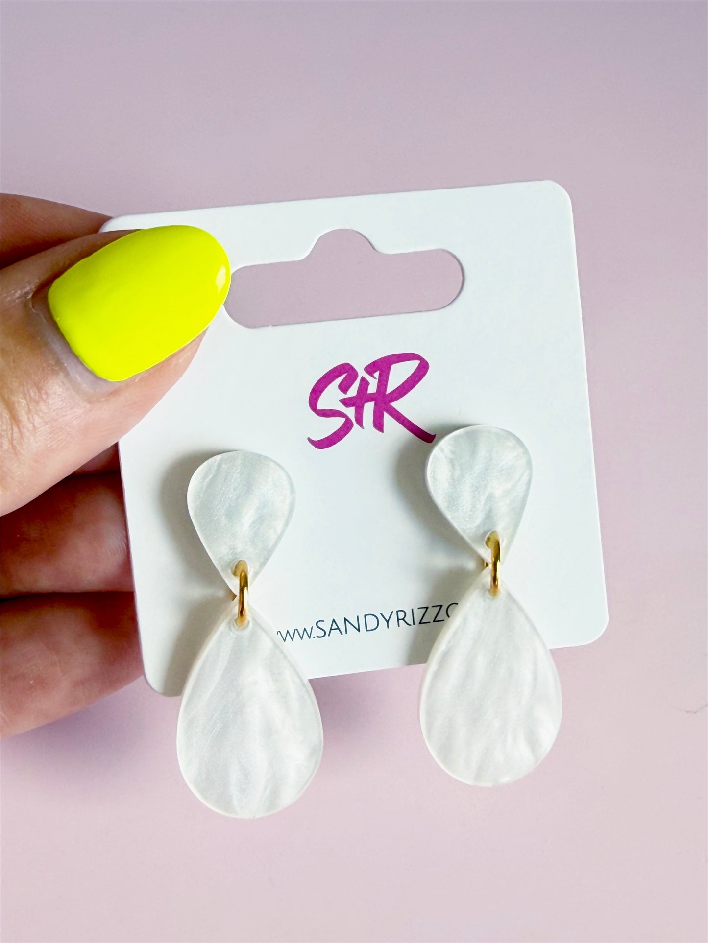 White Pearl Andrea