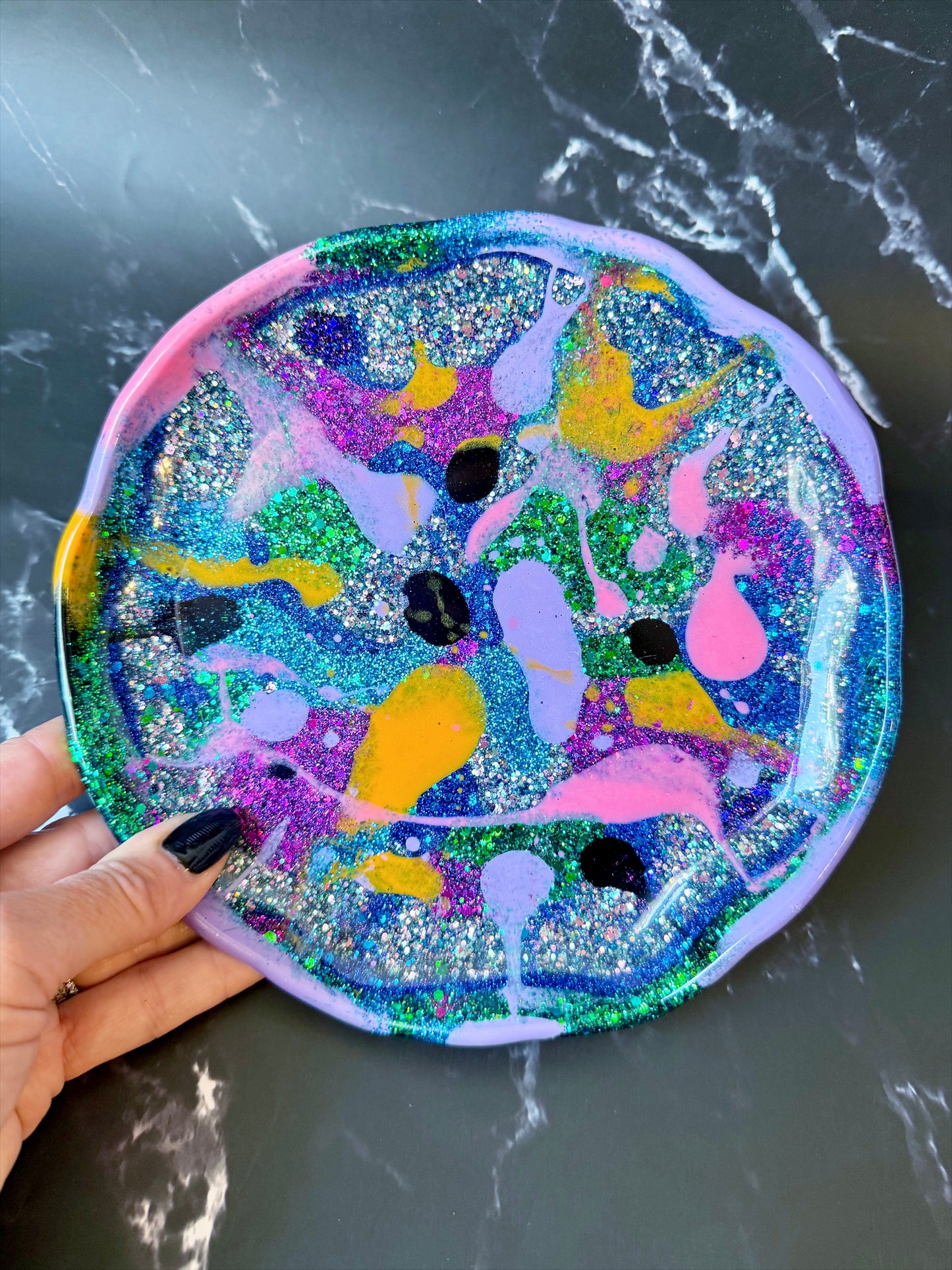 Color Explosion Circular Tray