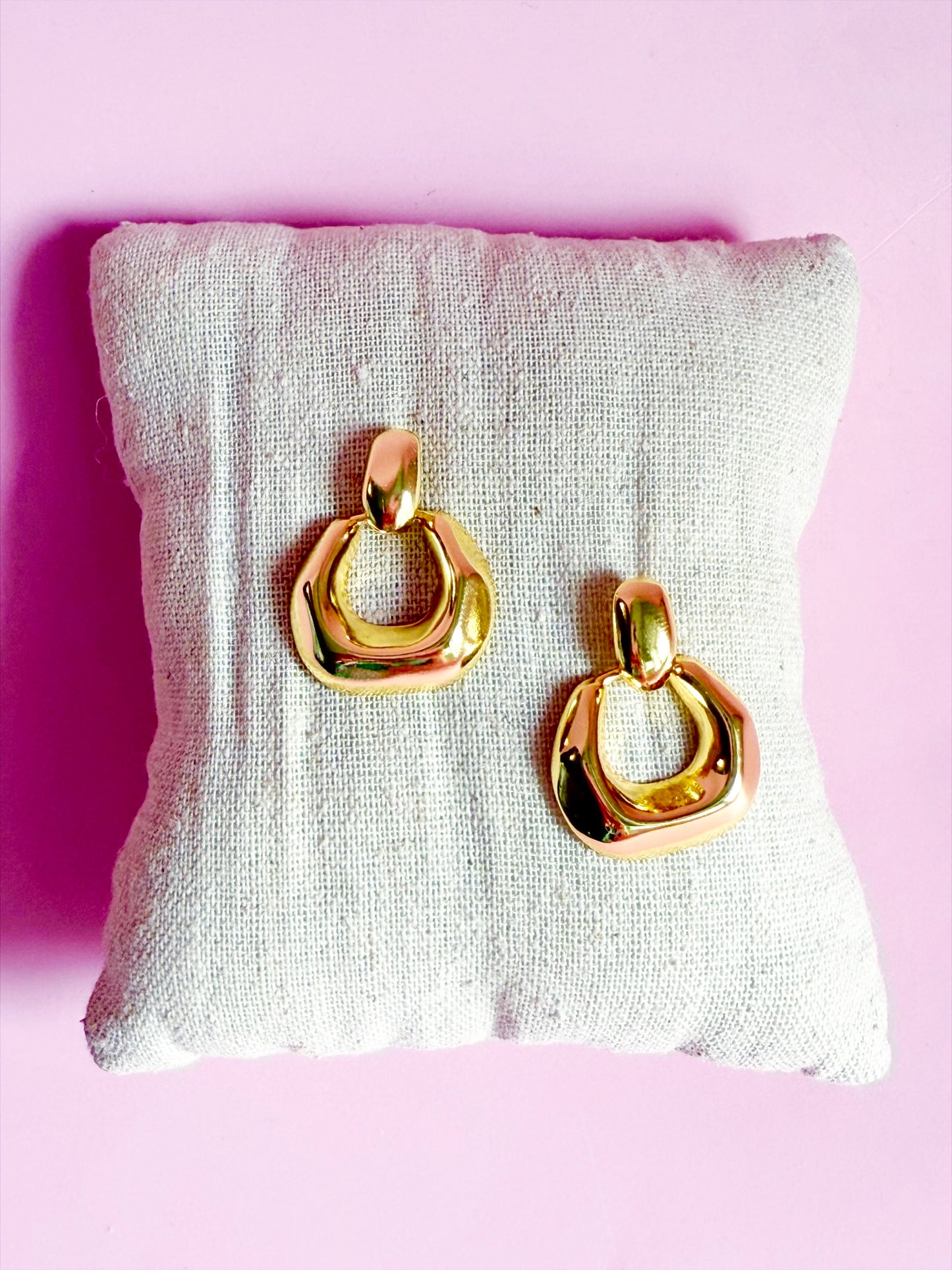 Gold Essential Dangle