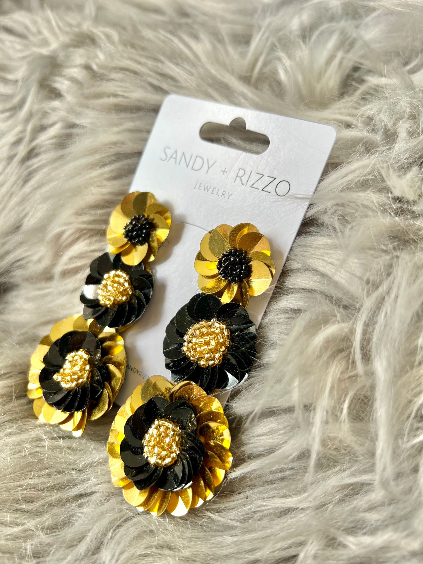 Black and Gold Triple Flower